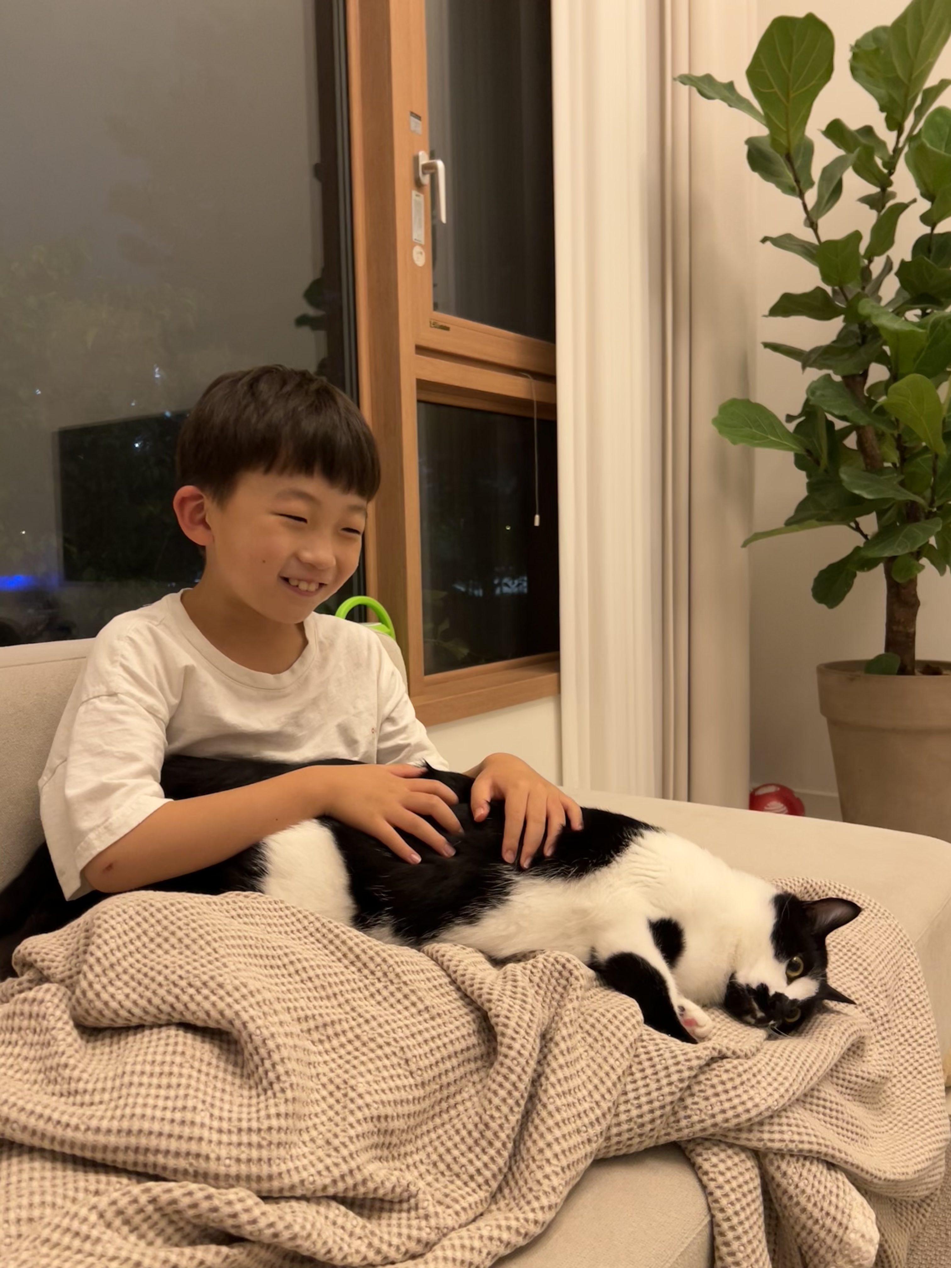 레오(라운이) 오랫만에 인사드려요!