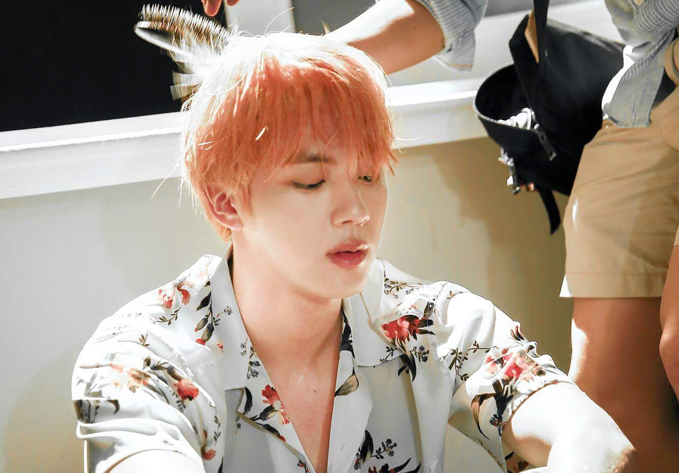 방탄소년단 진 팬클럽의 후원금 전달