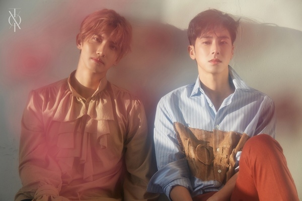 동방신기 팬클럽의 후원금 전달